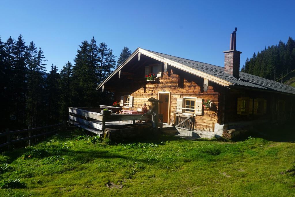 Bio-Bauernhof Hatzbauer Maria Alm am Steinernen Meer Exterior photo
